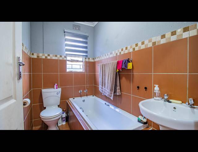 3 BEDROOM HOUSE FOR SALE IN LEOPARD'S REST SECURITY ESTATE
